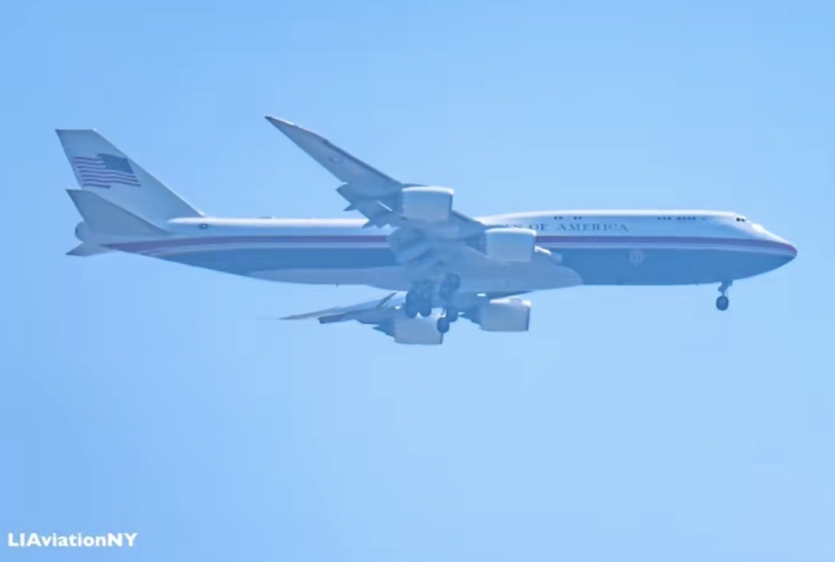 USAF Boeing VC-25B Air Force One landing at JFK